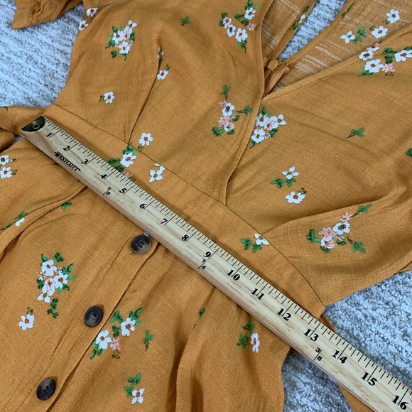 ASTR Floral Puff Sleeve Button Front Midi Dress Size Small Golden Oakley Belted - Picture 10 of 14